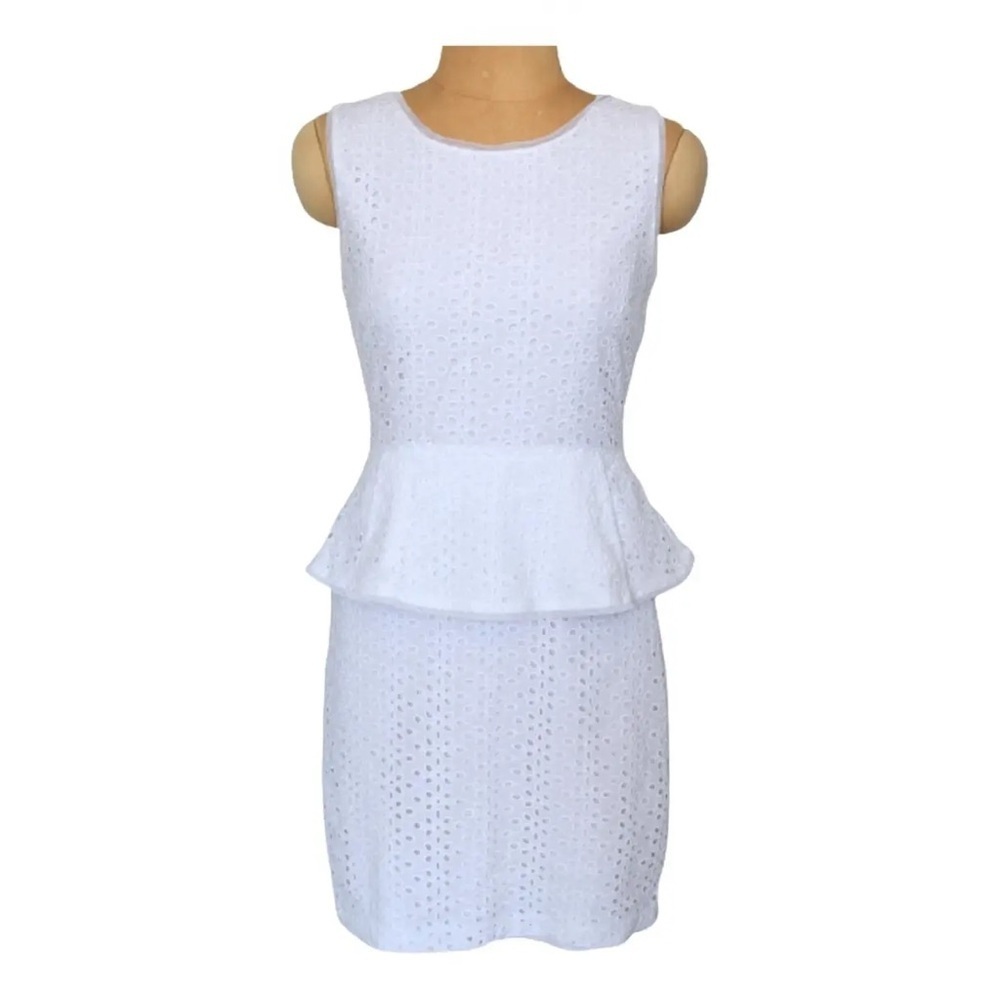 BCBG Paris White Eyelet Lace Peplum Cocktail Dress Bridal Shower Graduation 0